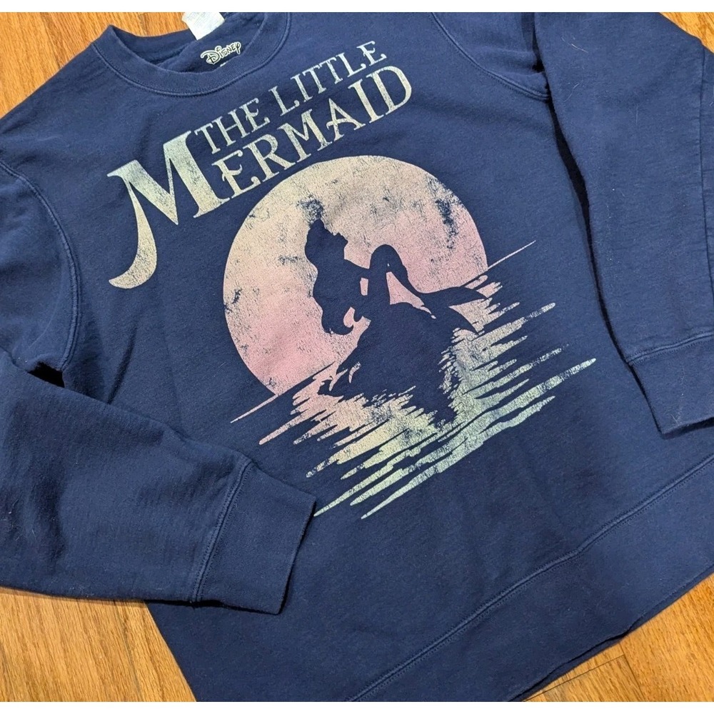 Disney Little Mermaid Ariel Graphic Sweatshirt Blue Y2K Movie Crewneck Medium‎
